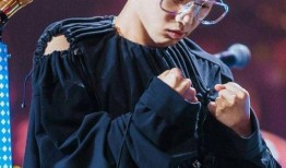 华晨宇唱歌爆料视频大全